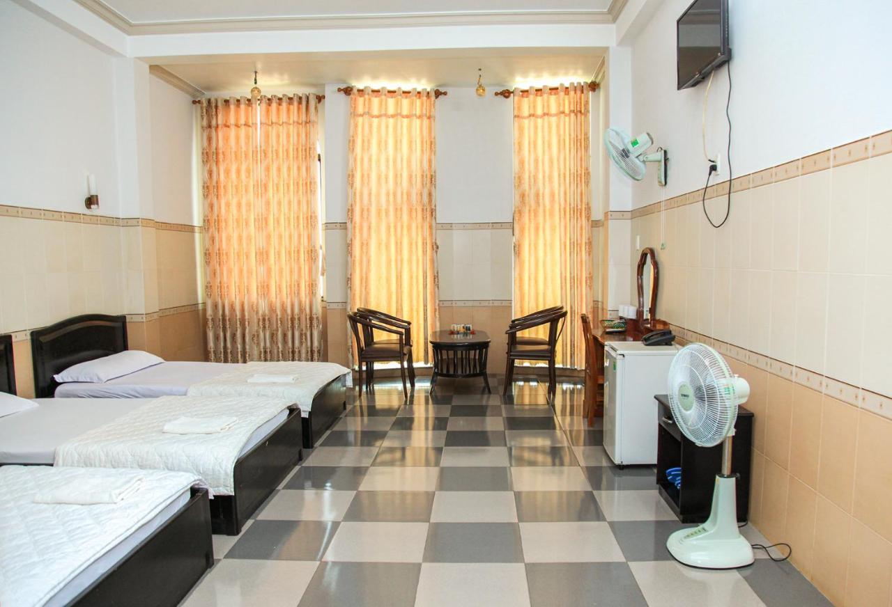 Khach San Hong Kong Hotell Buon Ma Thuot Eksteriør bilde