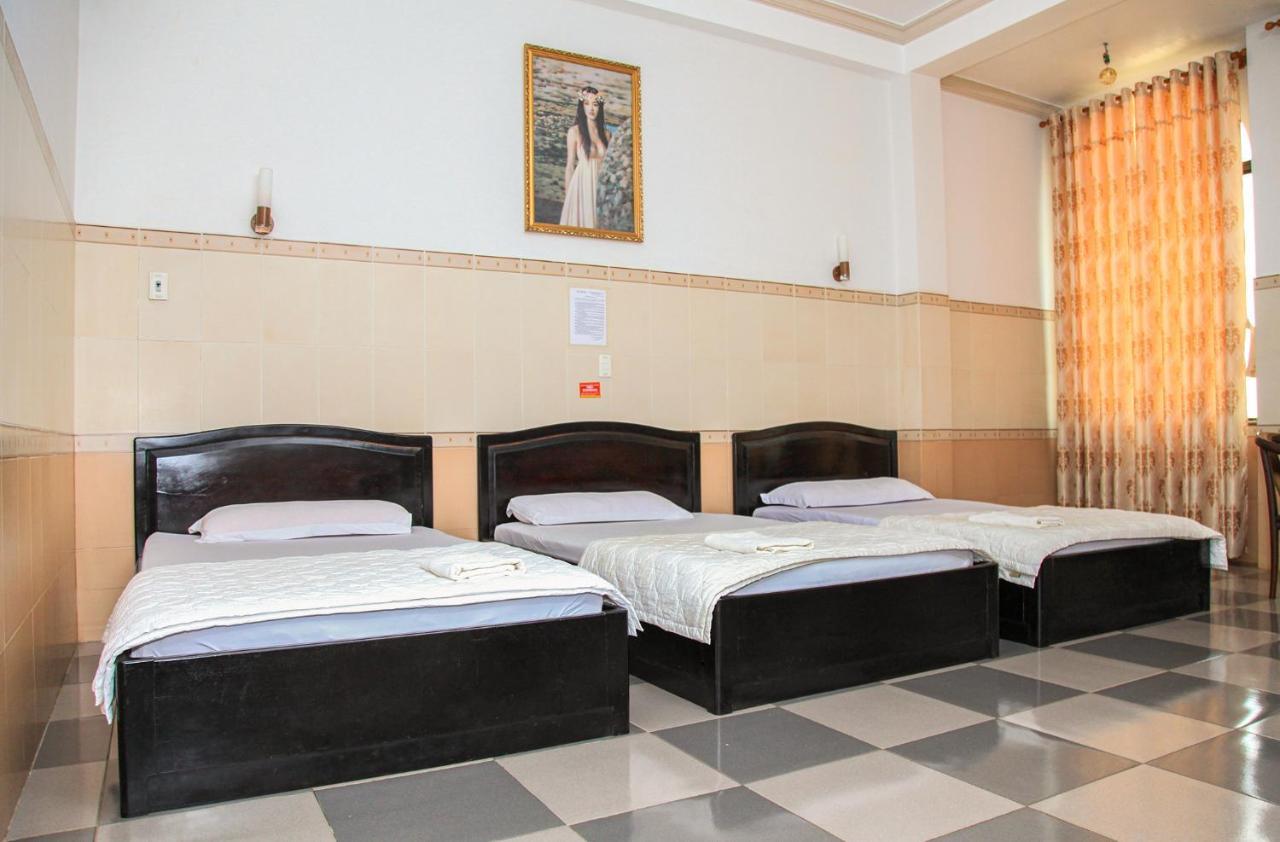 Khach San Hong Kong Hotell Buon Ma Thuot Eksteriør bilde